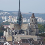 Saint Bénigne from a distance