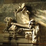 Statues in the Saint Trophine church.