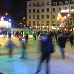 Ice skating in the center!