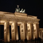 Brandeburg Gate, lit up at night