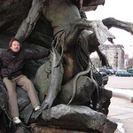 Tom hanging in a dried up fountain