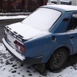 Krakow: Old car and snow