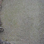 Perdy cobblestone patterns.