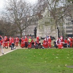 Christmas Santas on roller blades