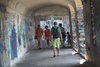 Funny tunnel and a very easy 20min walk 