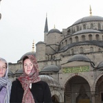 Preparing to enter the Blue Mosque
