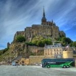 Mont up close with tourist buses 
