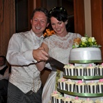 The cutting of the (cup)cake begins