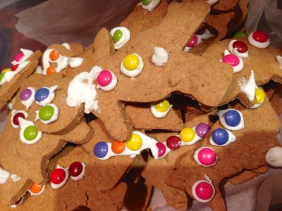 A pile of ginger bread
