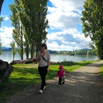 Wandering along Lake Wanaka