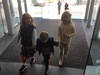 We checked out a puppet show and toi art space at Te Papa with the cuzzies. Finished it off with daddy and sushi (which they now love! Yay!) fun morning.
