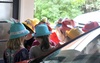 We finally hosted a belated Olives 6th birthday party. A jungle themed occasion where the 10 girls (including Iris and her fiend Olive) decorated hats then went on a clue finding adventure followed by a picnic inside the exhibition tent!