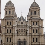 Eglise St Michel, a mix of architecture styles