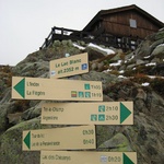 Too many signs!!!