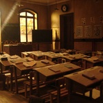 Mini many desks.