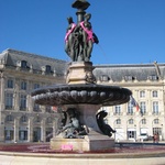 Fountain dressed for Breast Cancer week