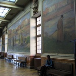 Capitalium inside with Illustrations on the wall