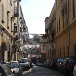 An average washing line in the street