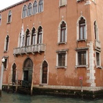 A house in water! well I never!