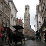 One of the hundreds of horse drawn carts racing the tourists through the streets.