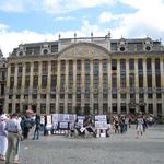 Another incredible building in the "de grote Markt" market square.