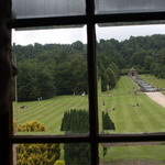 The back gardens leading to the fountain.