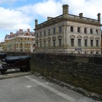 Walking along the walls