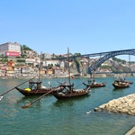 The old port carrying vessels 