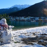 A pebbly snow man on Queenstown Beach