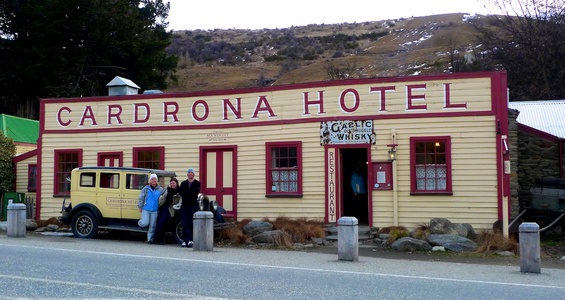Apre Ski beers at Cardrona Hotel