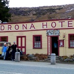 Apre Ski beers at Cardrona Hotel